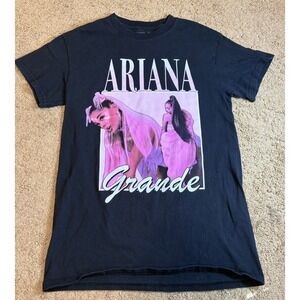 Ariana Grande Graphic‎ T-Shirt Women Small Black Pop Music Concert Tee